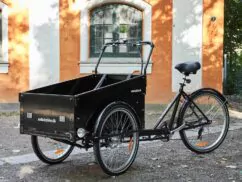 AMCargoBikes Lightweight Classic Cargo Bike - Black