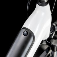 Ex demo Cube 2025 Supreme Hybrid Comfort One 500, 8 Speed, 500Wh - White/Black - Image 7